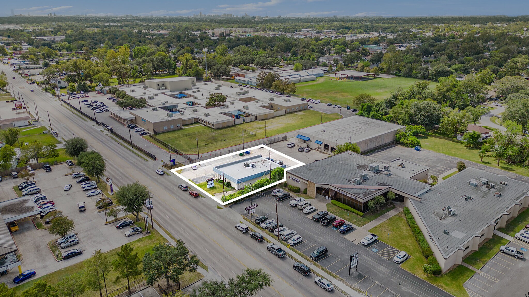 6031 Airline Dr, Houston, TX à vendre Photo du bâtiment- Image 1 de 1