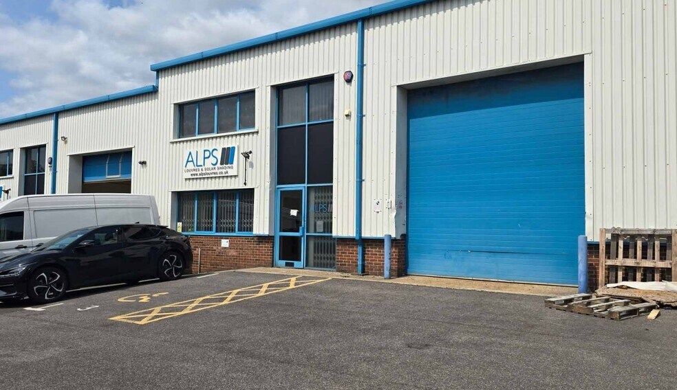 12 Downley Rd, Havant for lease - Building Photo - Image 2 of 2