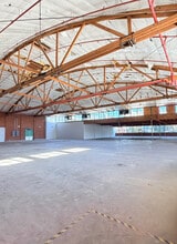 2440 S Sepulveda Blvd, Los Angeles, CA à louer Photo intérieure- Image 2 de 11