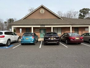 76 W Jimmie Leeds Rd, Galloway, NJ à louer Photo intérieure- Image 2 de 2