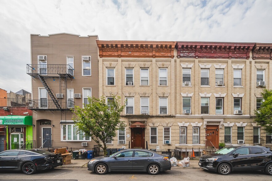 262 Withers St, Brooklyn, NY for sale - Building Photo - Image 1 of 8