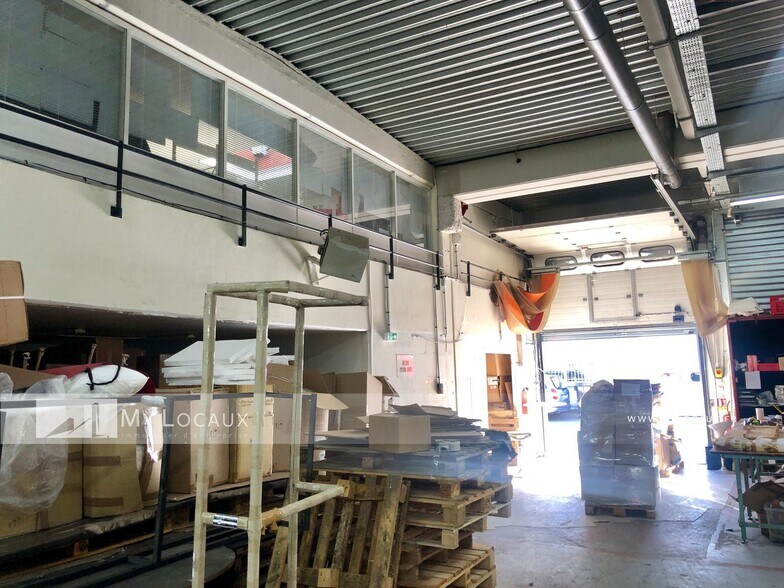 Flex dans Aubervilliers à louer - Photo intérieure - Image 3 de 6