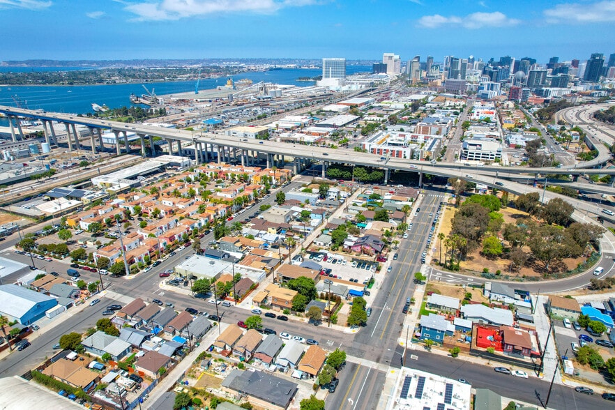 2075 National Ave, San Diego, CA à vendre - Aérien - Image 3 de 6
