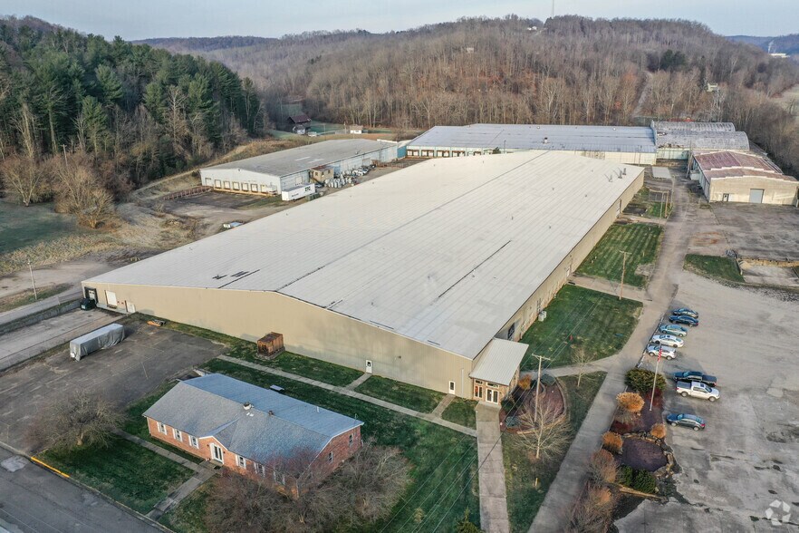210 13th St, Malta, OH for lease - Aerial - Image 3 of 30