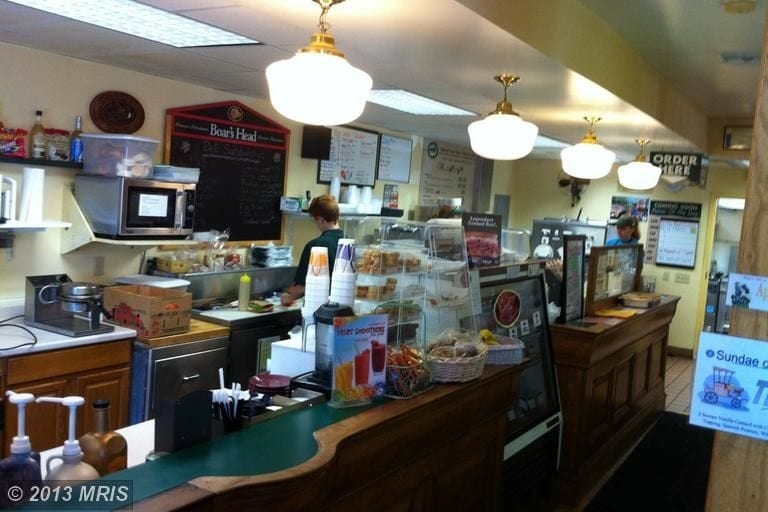 108 W Harrison St, Cumberland, MD for sale - Lobby - Image 2 of 8