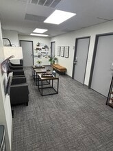 8 W Dry Creek Cir, Littleton, CO for lease Interior Photo- Image 1 of 7