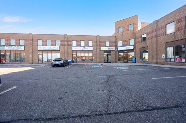 Plus de détails pour 355 Harry Walker Pky N, Newmarket, ON - Bureau à louer