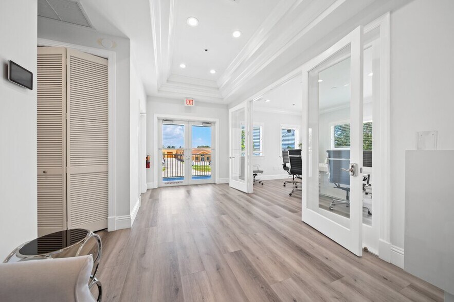 3322 SE Gran Park Way, Stuart, FL à vendre - Photo du bâtiment - Image 3 de 17