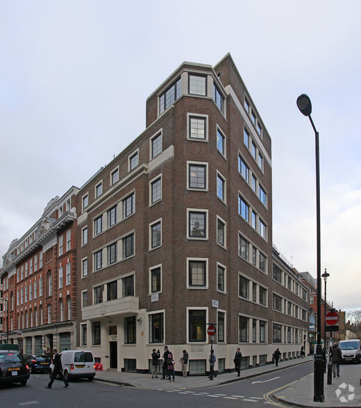 12 Caxton St, London à vendre - Photo principale - Image 1 de 1