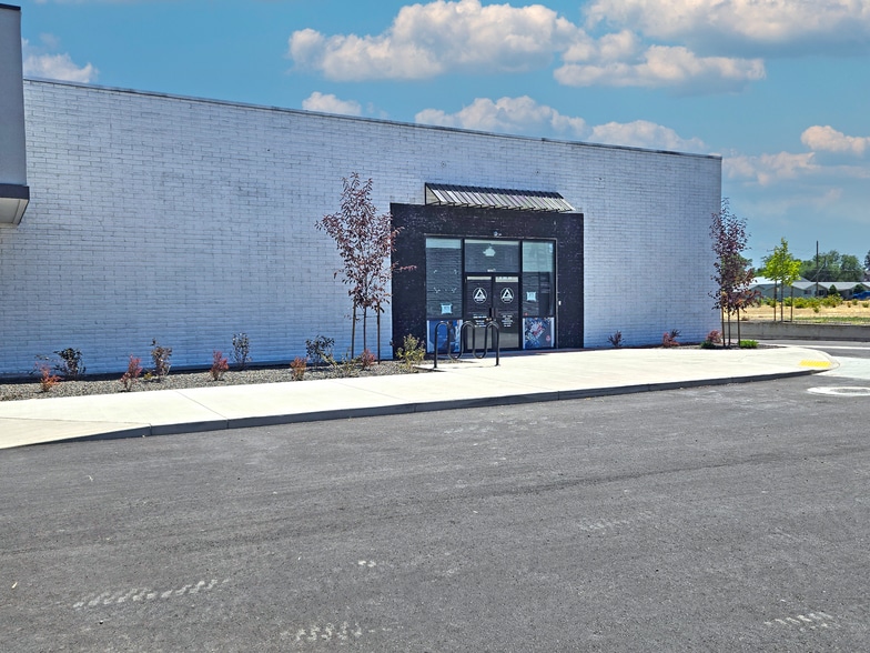 1600 N Main St, Meridian, ID for lease - Building Photo - Image 3 of 29