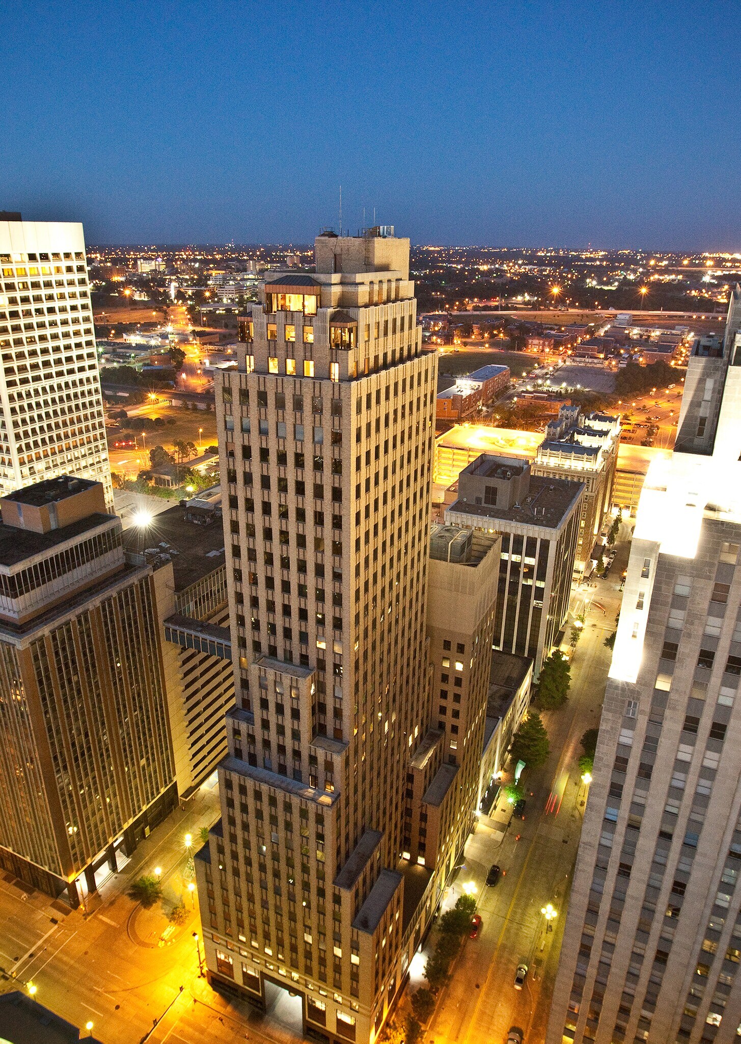 204 N Robinson Ave, Oklahoma City, OK for sale Building Photo- Image 1 of 6