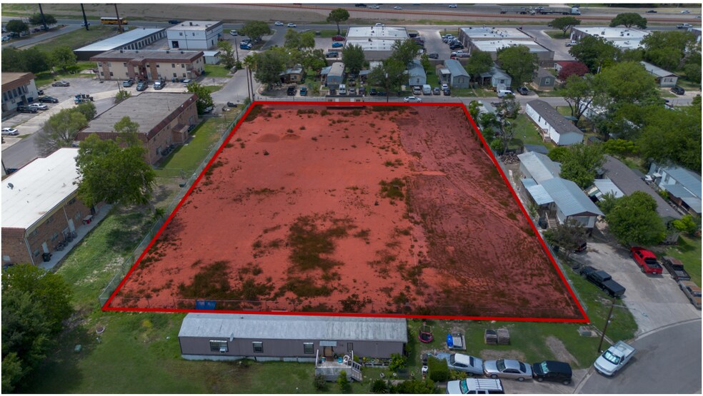 943 King Arthur Dr, New Braunfels, TX for lease - Building Photo - Image 2 of 20