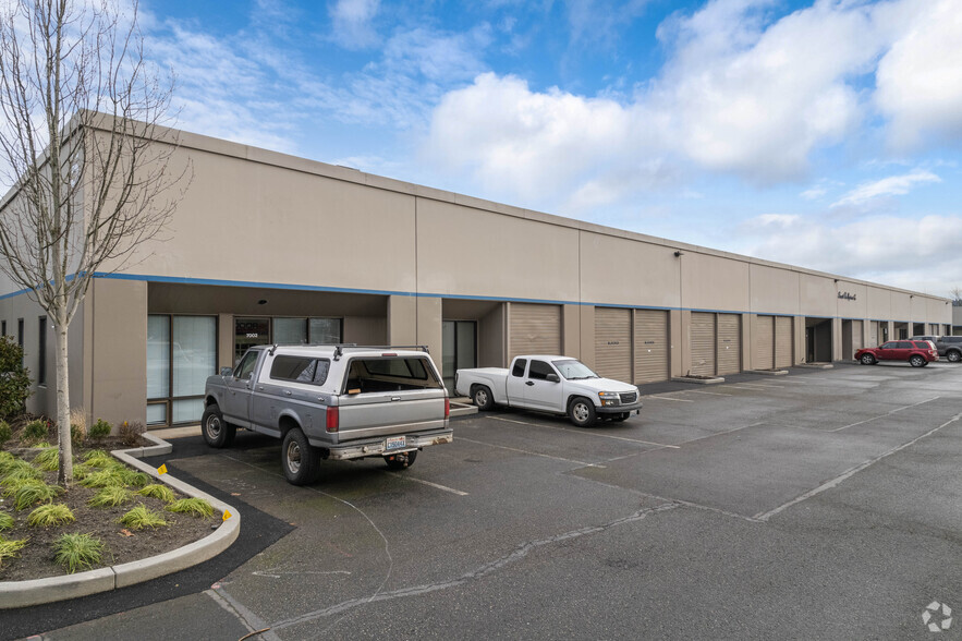 7002-7024 S 220th St, Kent, WA for lease - Primary Photo - Image 1 of 7