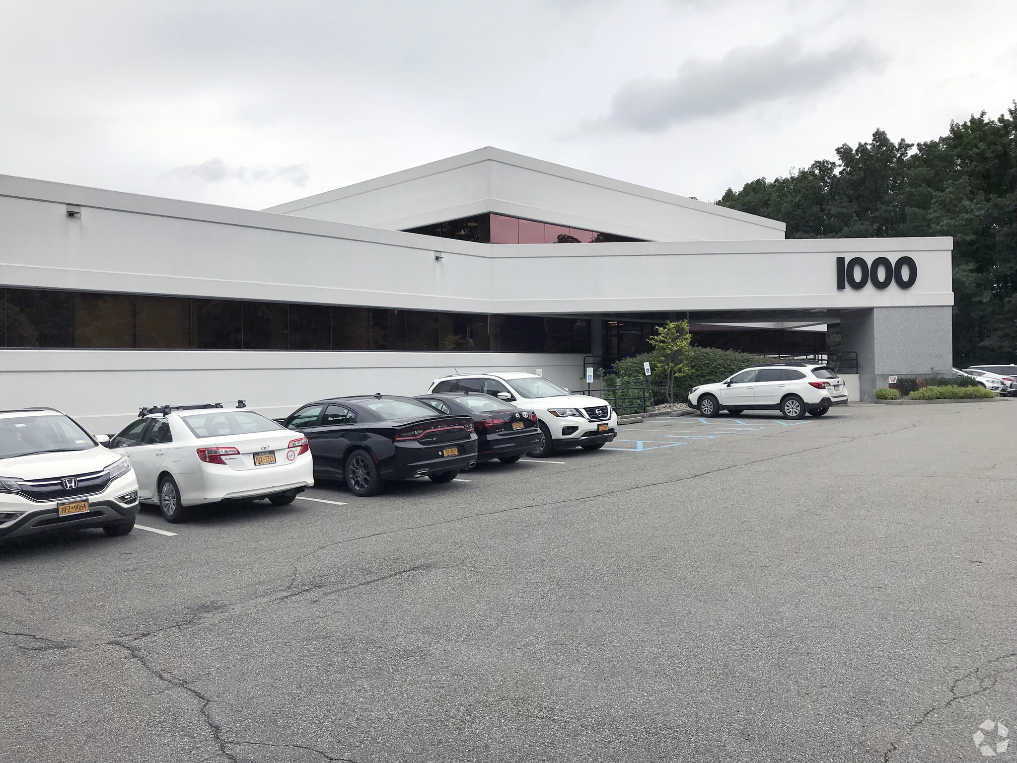 1000 South Ave, Staten Island, NY for lease Primary Photo- Image 1 of 18