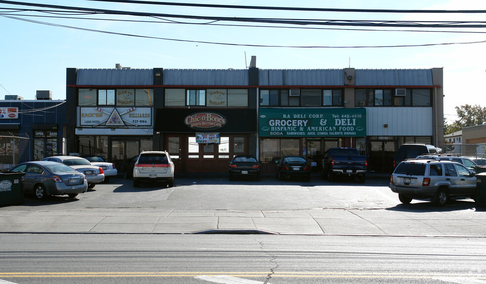 2178-2180 Forest Ave, Staten Island, NY for lease - Building Photo - Image 3 of 7