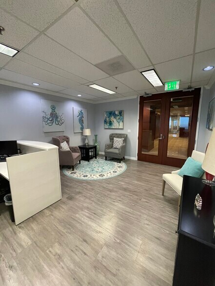 201 N Franklin St, Tampa, FL à louer - Photo du bâtiment - Image 3 de 21