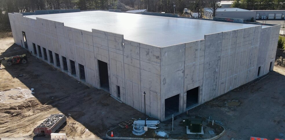 3176 Shafto Rd, Tinton Falls, NJ à louer - Photo du bâtiment - Image 2 de 6