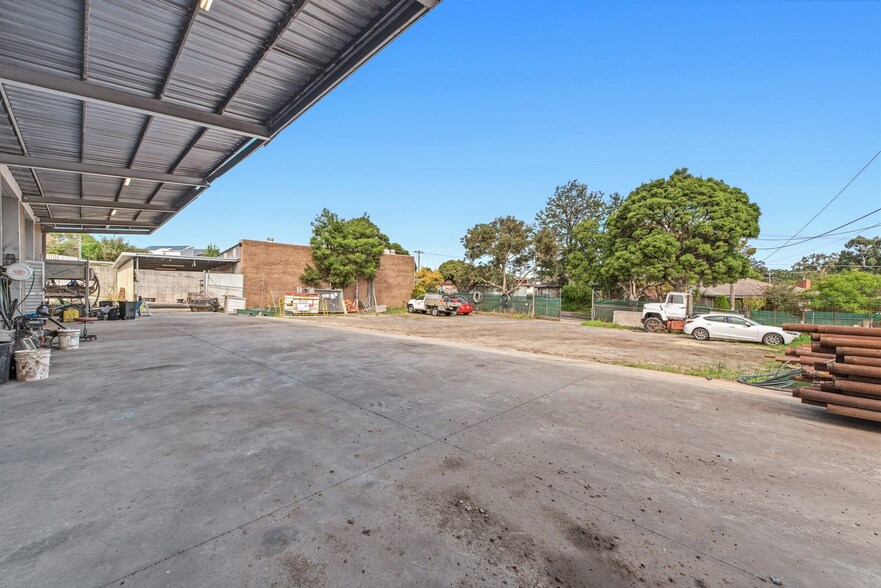 10-14 Carmen Street portefeuille de 2 propriétés à vendre sur LoopNet.ca - Photo du bâtiment - Image 2 de 10