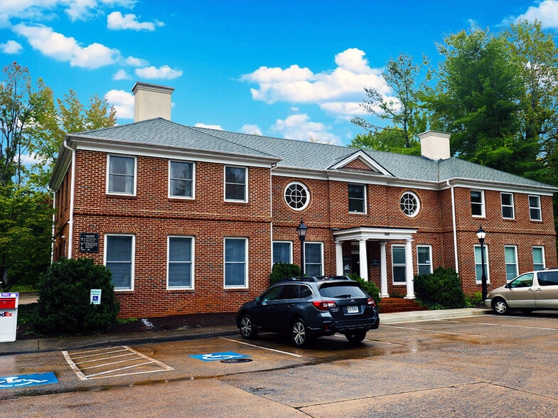 505 Faulconer Dr, Charlottesville, VA à vendre - Photo du bâtiment - Image 2 de 2