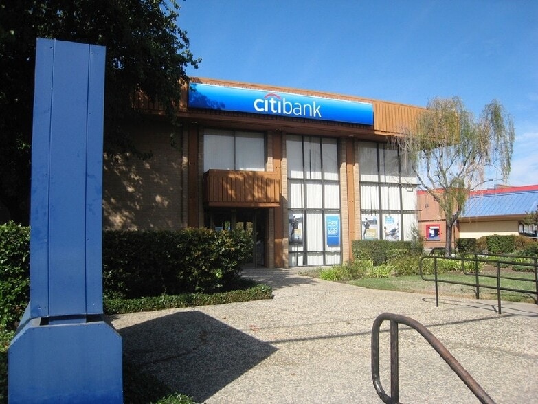 5618 Freeport Blvd, Sacramento, CA for sale - Building Photo - Image 3 of 5