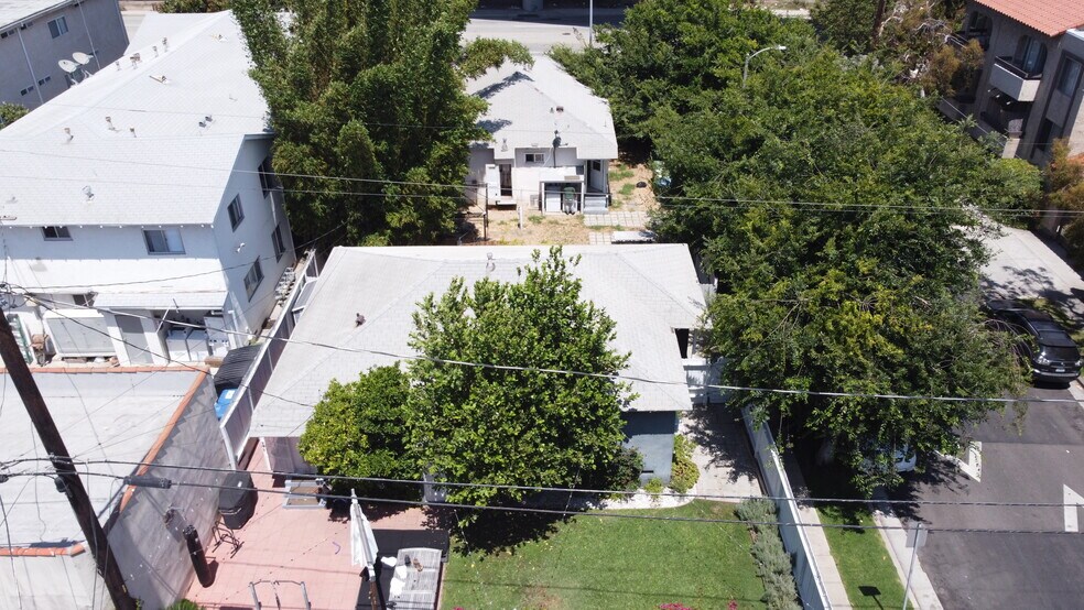 2499 Sawtelle Blvd, Los Angeles, CA à vendre - Photo du bâtiment - Image 2 de 4