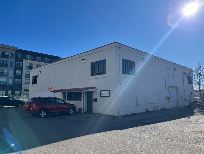 1901 S Bannock St, Denver, CO à louer - Photo du bâtiment - Image 2 de 15