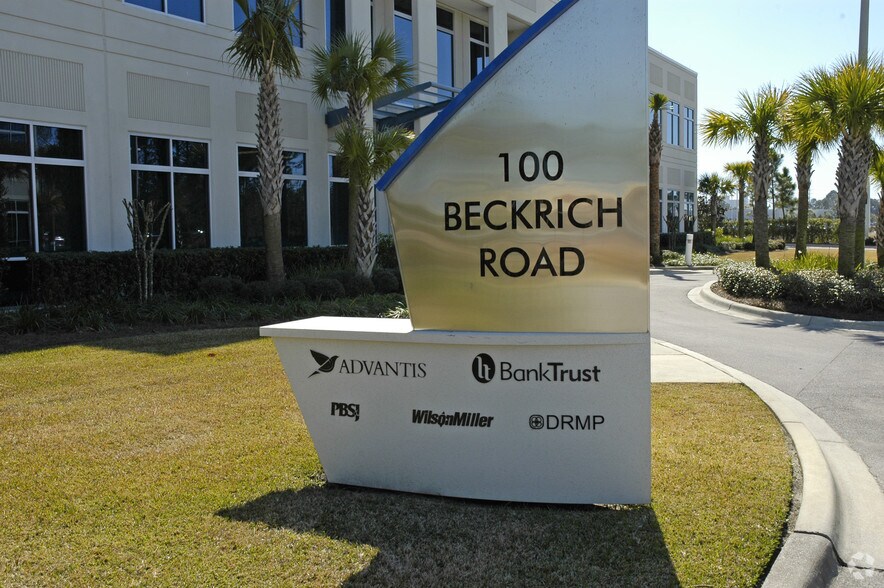 100 Richard Jackson Blvd, Panama City Beach, FL à louer - Photo du bâtiment - Image 3 de 20