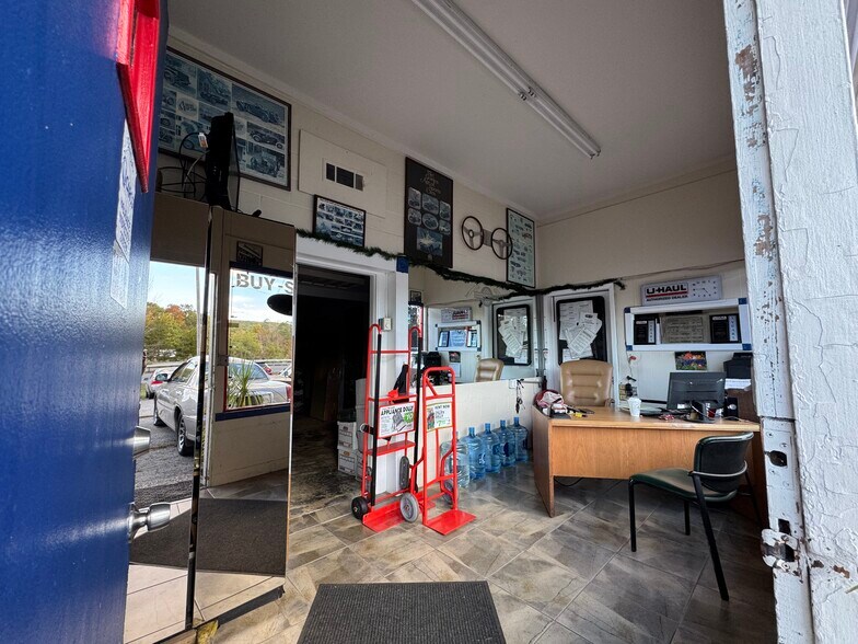 315 Route 22, Pawling, NY à louer - Photo du bâtiment - Image 3 de 13