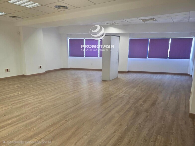 Bureau dans Rivas-Vaciamadrid, Madrid à louer - Photo du bâtiment - Image 1 de 1