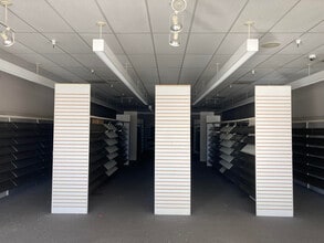 1025 S Main St, Red Bluff, CA for lease Building Photo- Image 1 of 1