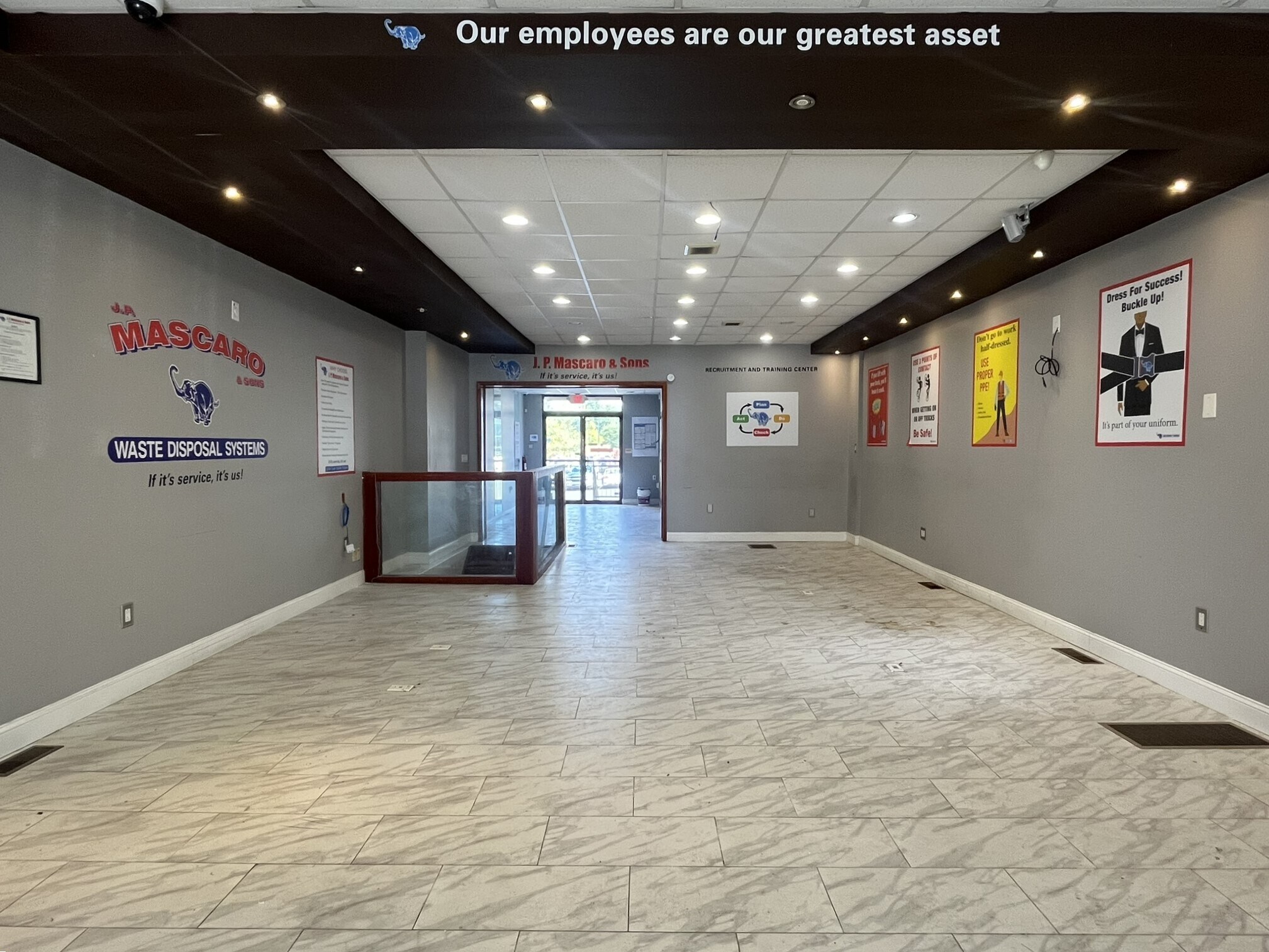 109-133 N York Rd, Willow Grove, PA à vendre Photo intérieure- Image 1 de 1