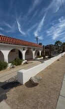 37086 Cathedral Canyon Dr, Cathedral City, CA à louer Photo intérieure- Image 2 de 5