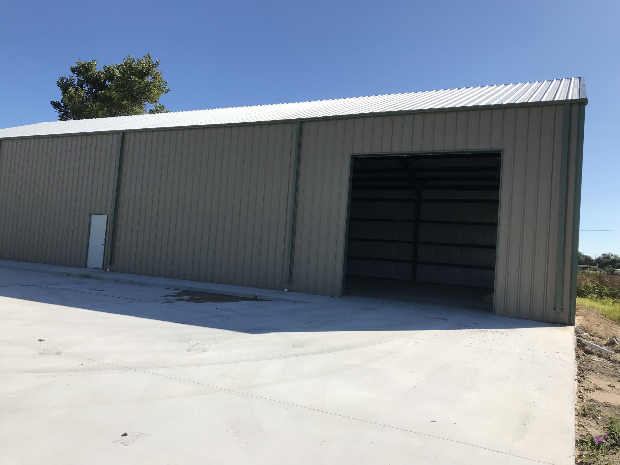 8727 College St, Beaumont, TX for lease Building Photo- Image 1 of 9
