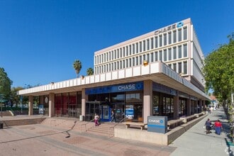 330 N D St, San Bernardino, CA à louer Photo intérieure- Image 1 de 6