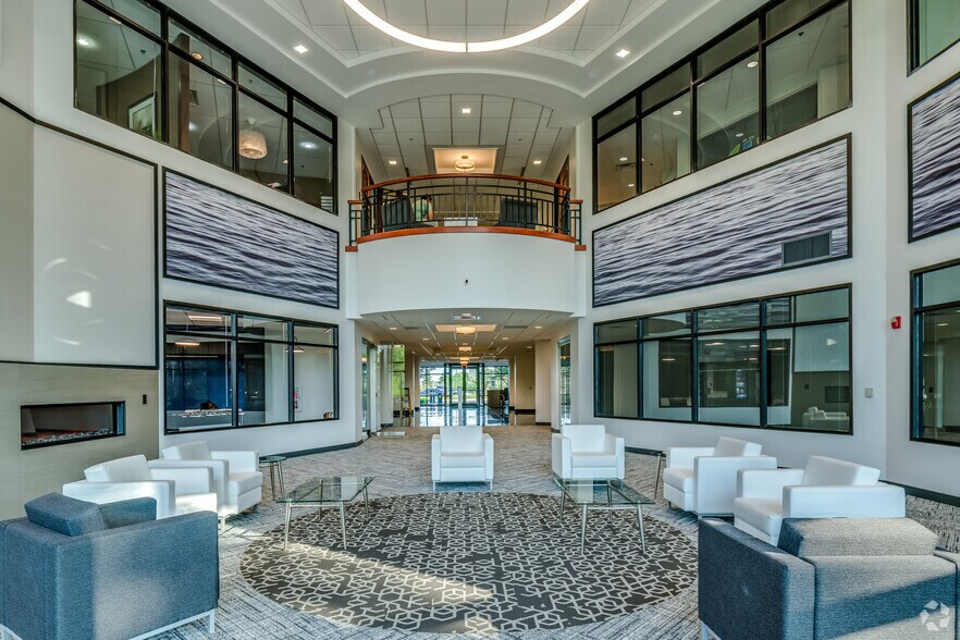 11414 W Park Pl, Milwaukee, WI à louer - Photo intérieure - Image 2 de 14