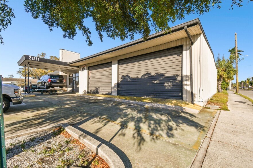 2011 9th St, Bradenton, FL à vendre - Photo du bâtiment - Image 2 de 22