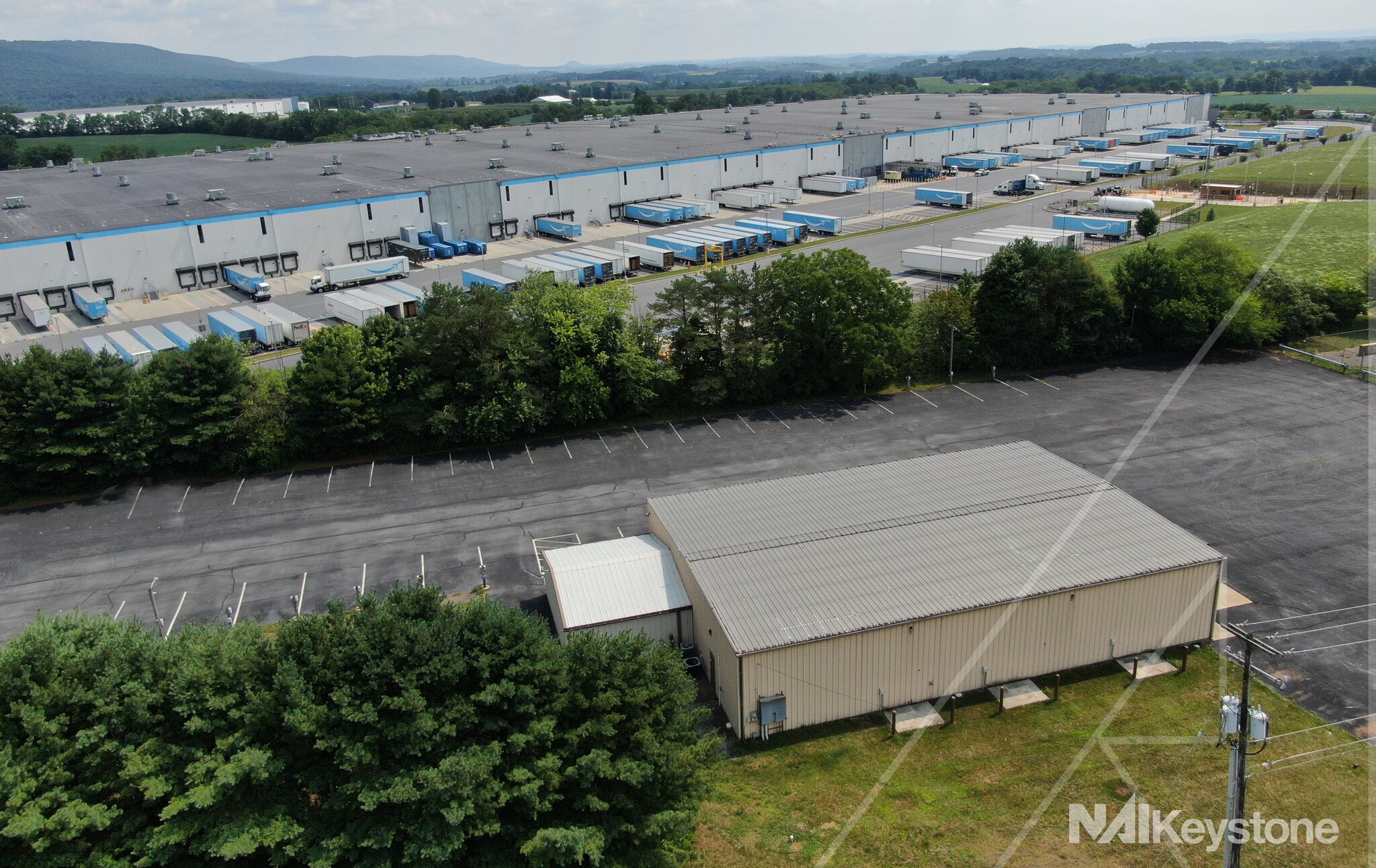 27 Feick Industrial Dr, Hamburg, PA for lease Building Photo- Image 1 of 6