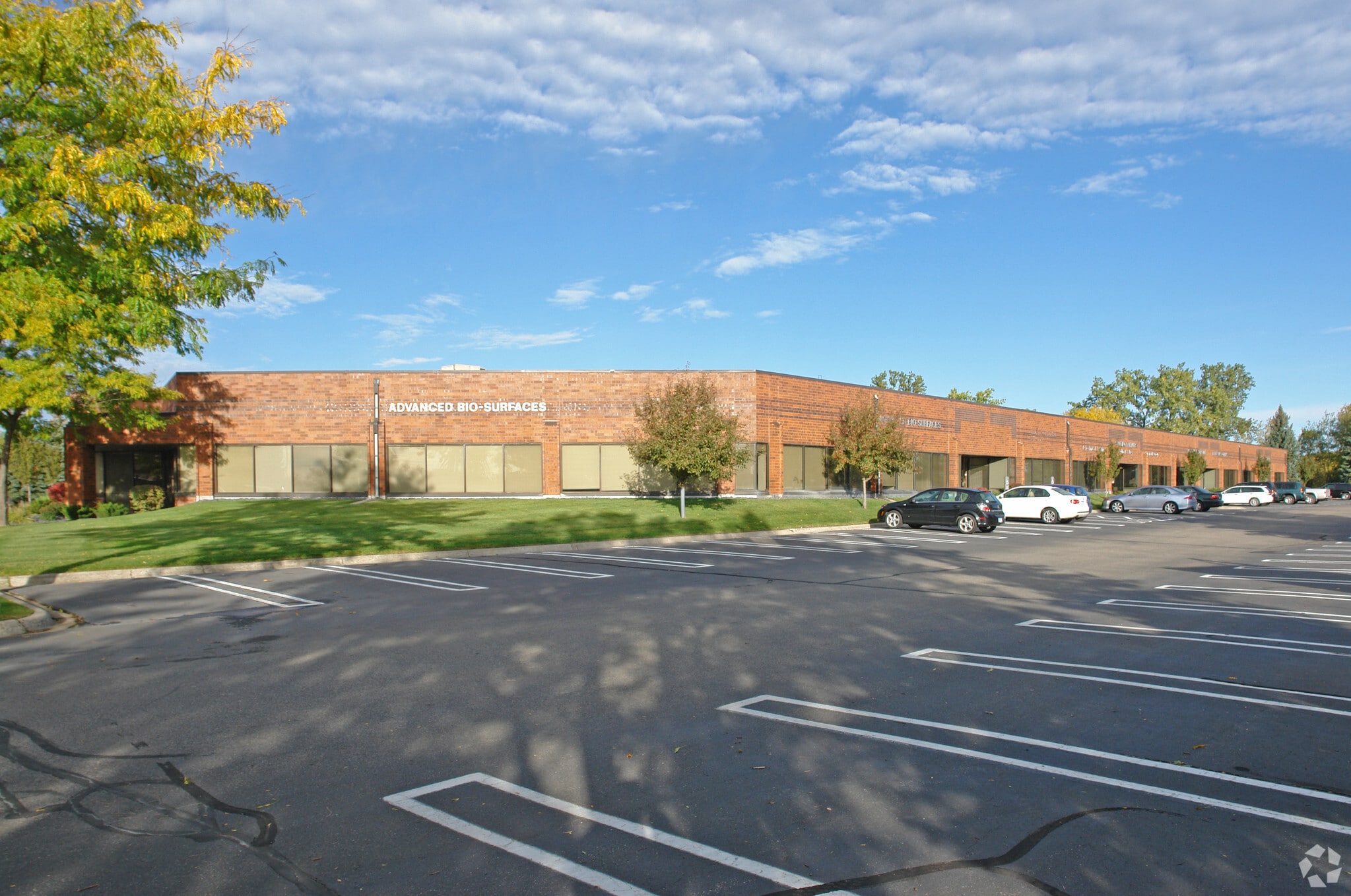 5909 Baker Rd, Minnetonka, MN for lease Primary Photo- Image 1 of 11