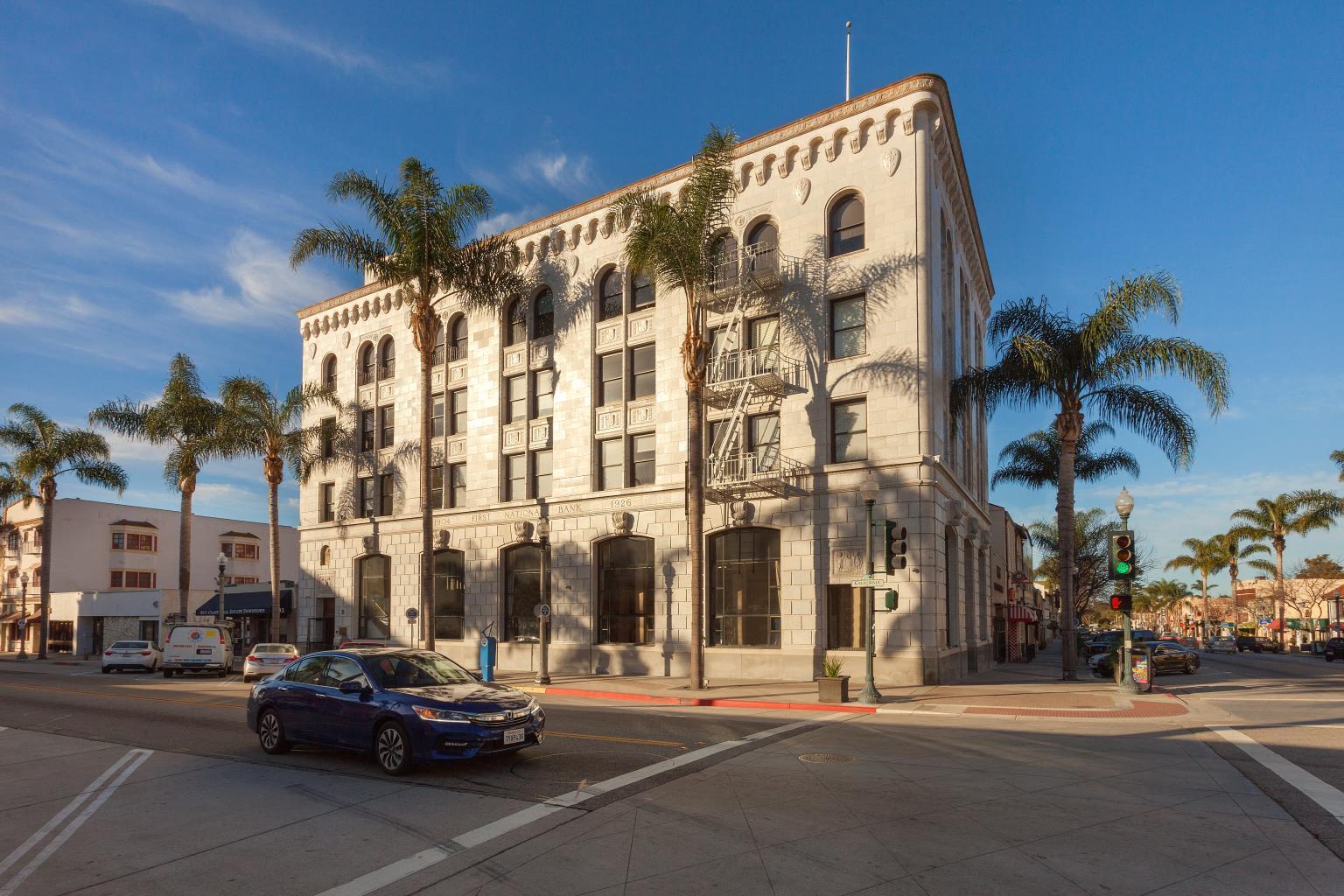 21 S California St, Ventura, CA à louer Photo du bâtiment- Image 1 de 19