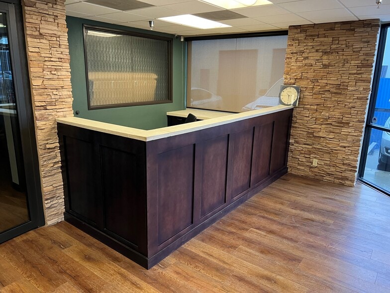 1320 N Hancock St, Anaheim, CA for lease - Interior Photo - Image 2 of 12
