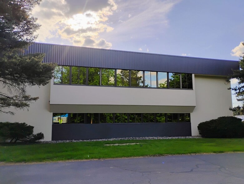 5123 W St Joe Hwy, Lansing, MI for lease - Building Photo - Image 3 of 5