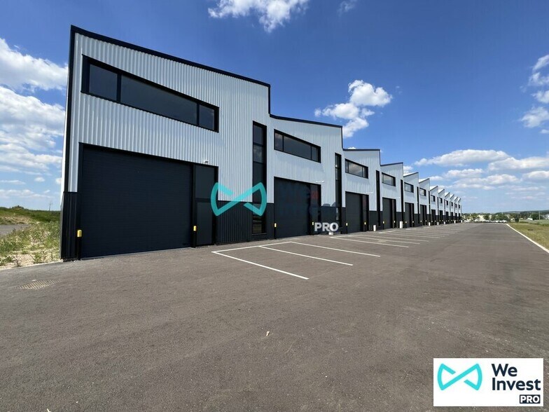 Flex in Cormontreuil for lease - Building Photo - Image 2 of 6