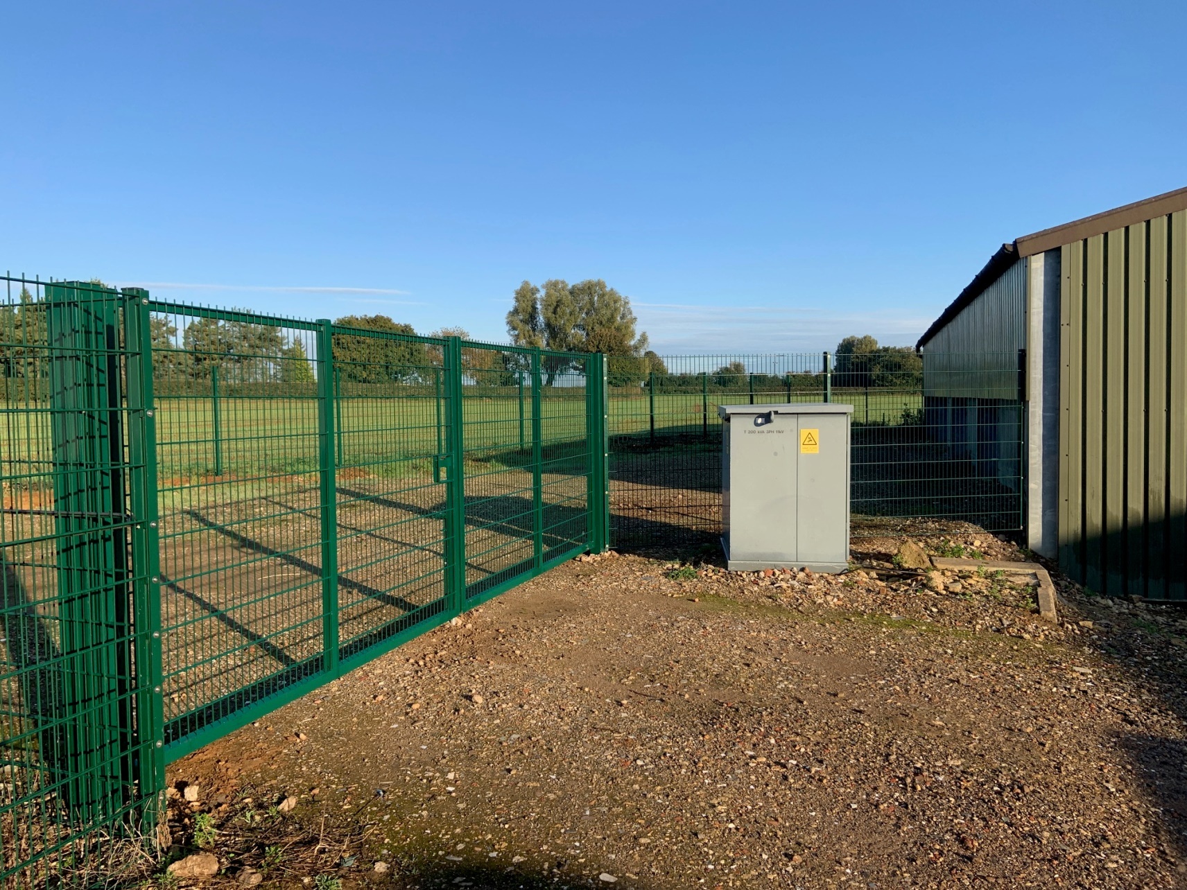 Malmesbury Rd, Kington Langley for sale Primary Photo- Image 1 of 1