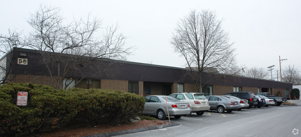 55 Boston Providence Hwy, Norwood, MA for lease - Primary Photo - Image 1 of 1