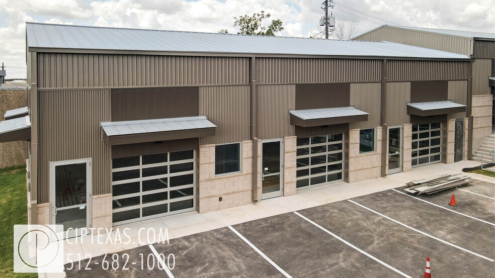 8721 S 1st St, Austin, TX for lease - Building Photo - Image 2 of 7