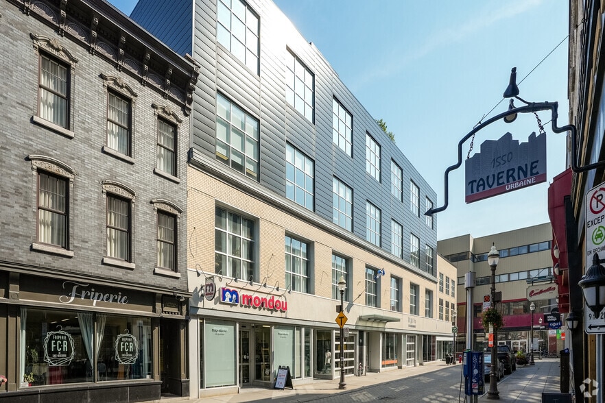 820-838 Rue St-Joseph E, Québec, QC for lease - Building Photo - Image 2 of 2