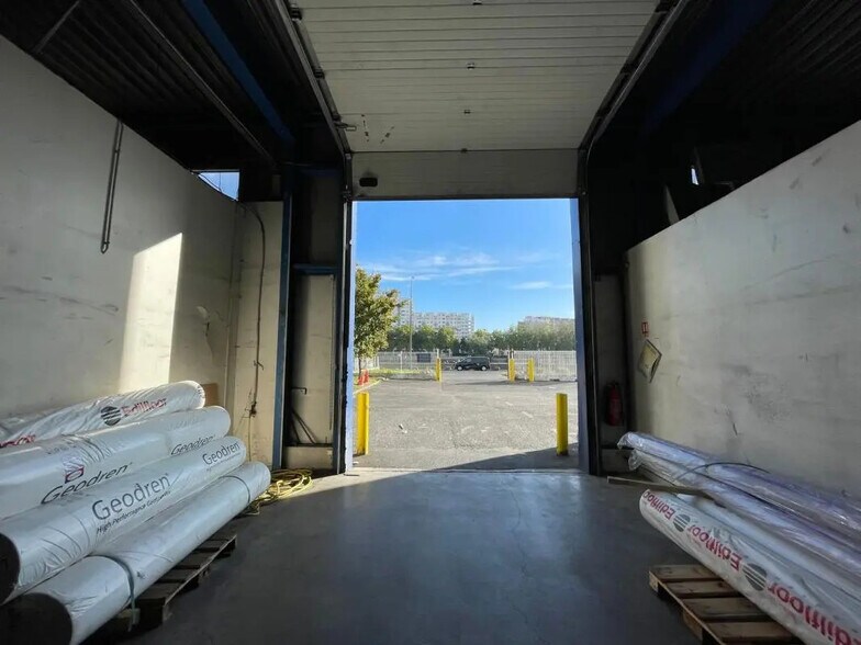 Industriel dans Vitry-sur-Seine à louer - Photo intérieure - Image 3 de 4