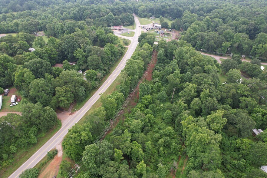 1685 Fort Prince Blvd, Wellford, SC à vendre - Photo du bâtiment - Image 3 de 3