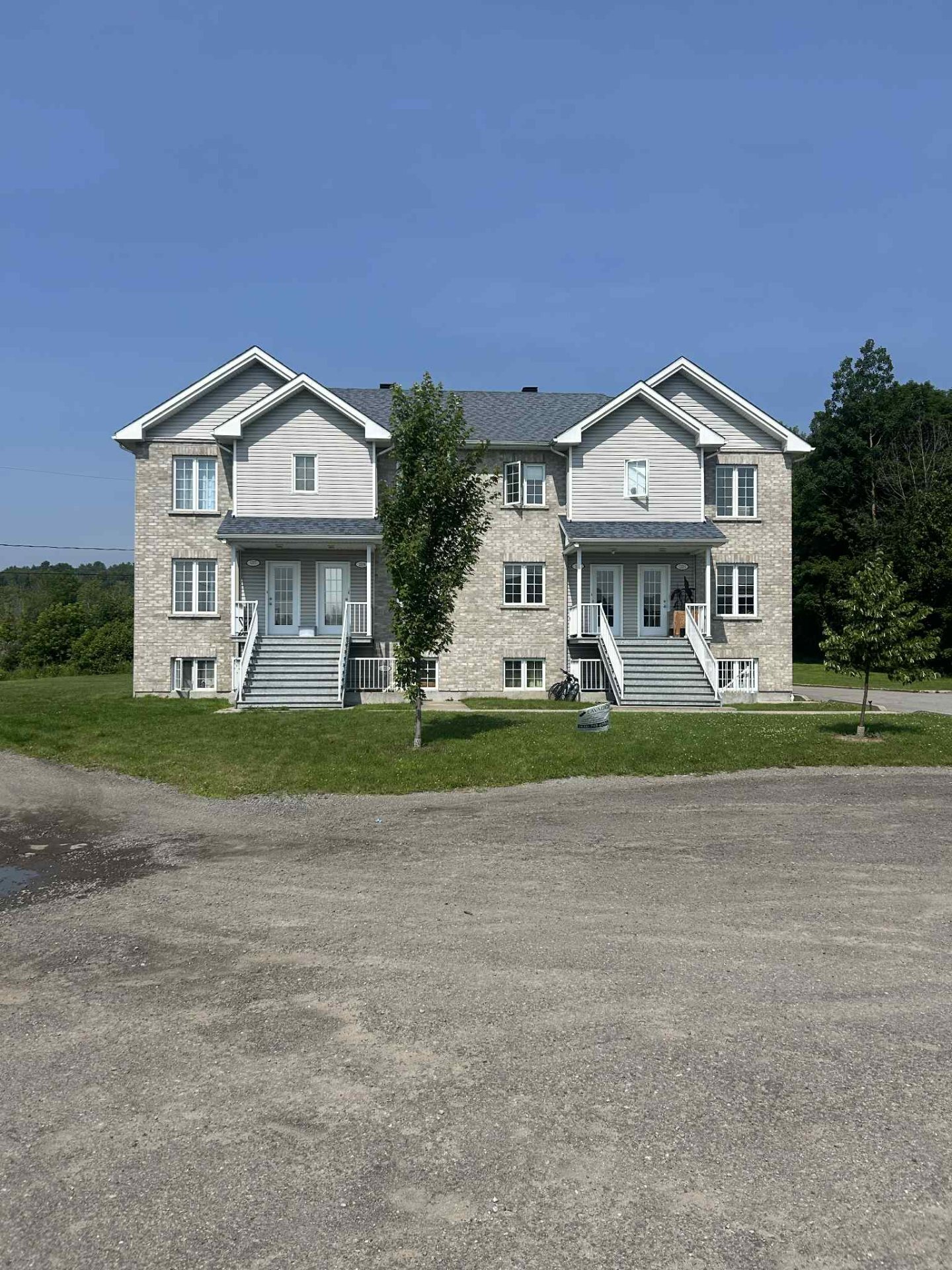 1325-1325 Rue Des Volets, Sainte-Julienne, QC à vendre Photo principale- Image 1 de 2