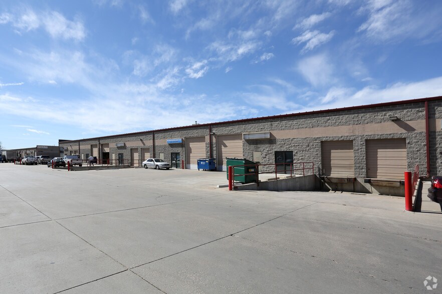 5800 E 58th Ave, Commerce City, CO à louer - Photo du bâtiment - Image 2 de 3
